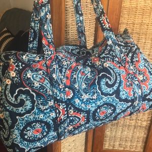 Vera Bradley small duffel bag